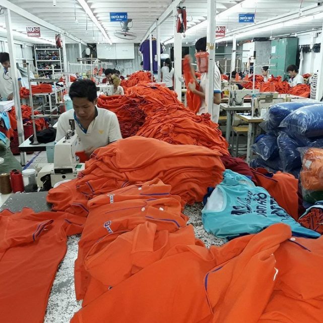 Gia công quần áo - Tìm hiểu về quy trình và những điều cần biết