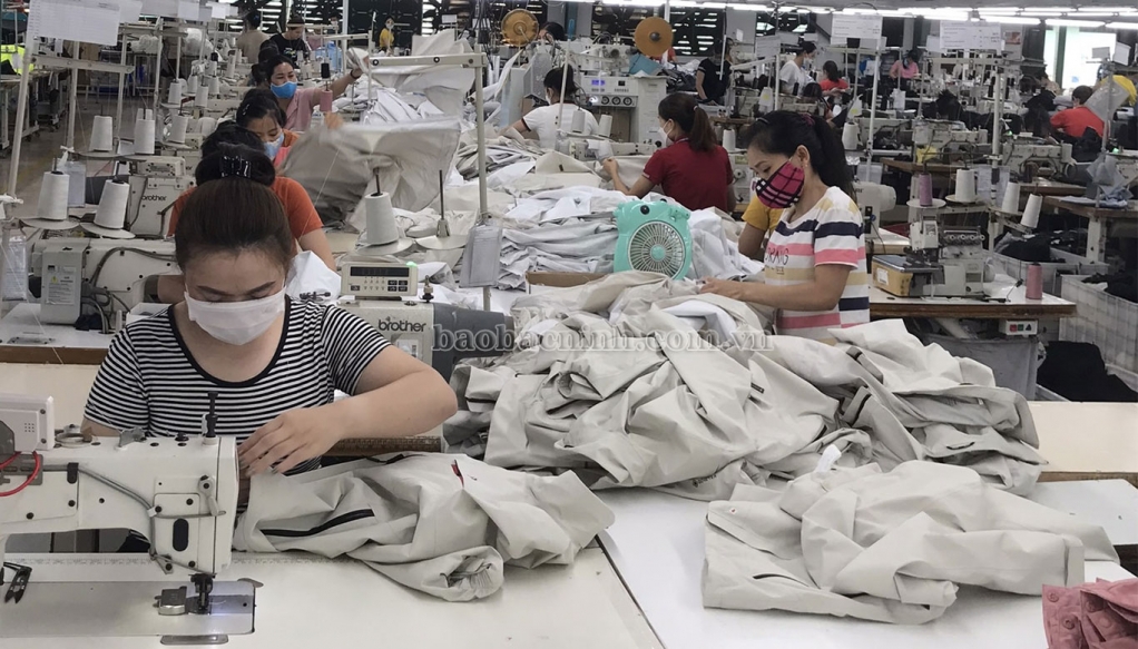Gia công và sản xuất may lẻ - Hướng đi mới cho ngành thời trang hiện đại