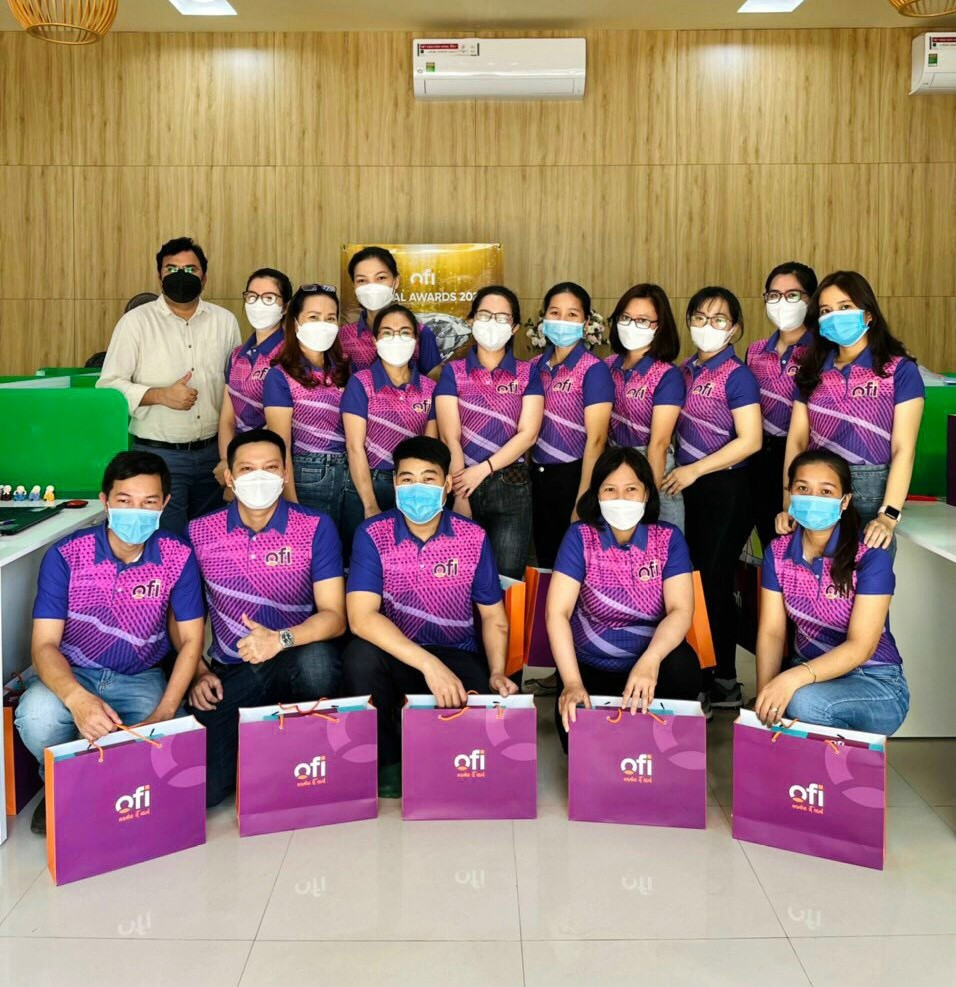 Tạo Dấu Ấn Riêng Với Đồng Phục Công Ty Đẹp - Nâng Tầm Thương Hiệu