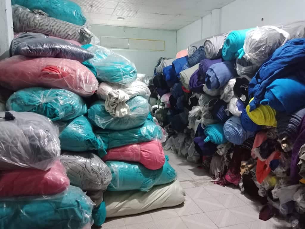 Thu mua quần áo xuất khẩu tồn kho - Giải pháp cho thị trường thời trang bền vững