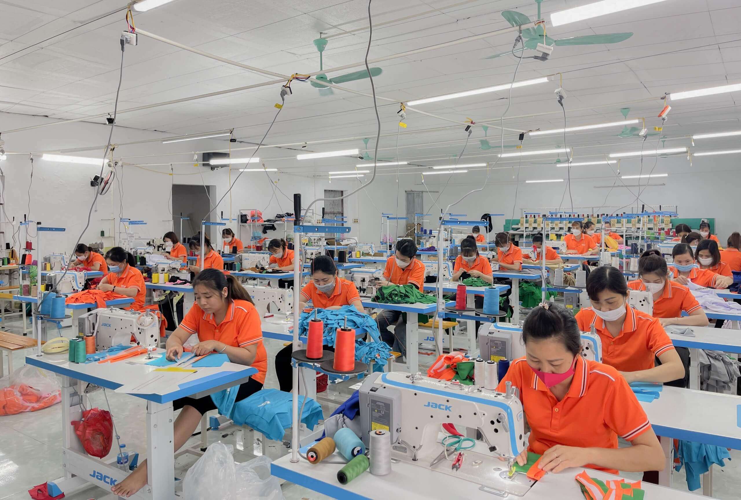 Xưởng may Váy Đầm - Khám Phá Thế Giới Thời Trang Nữ Tại Việt Nam